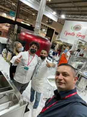 5e31f2f0-dd07-446a-ba33-c80ed79ce444-290x390